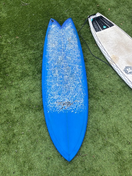 Aloha twin fin fish 5'10"